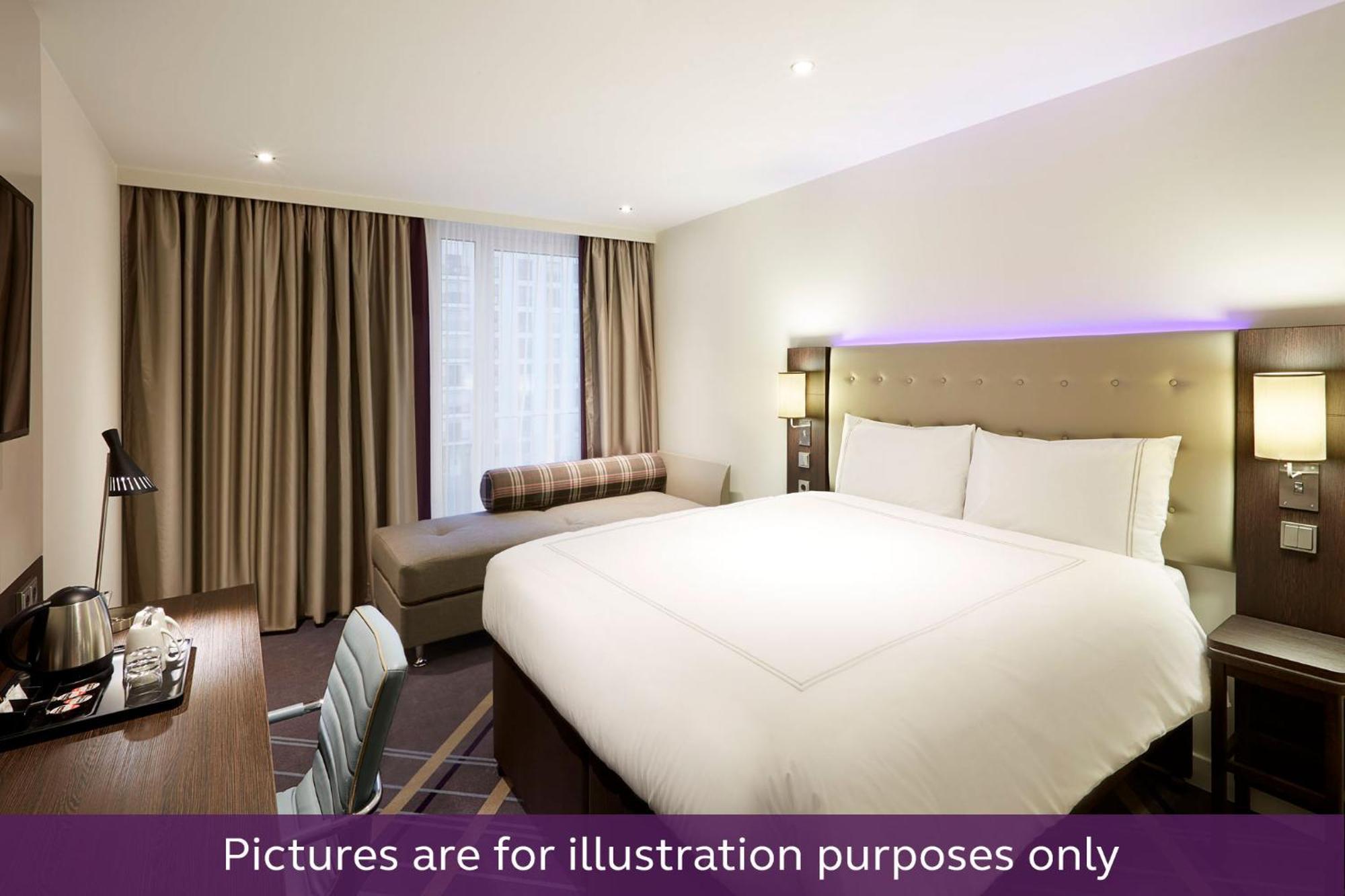 Premier Inn Duesseldorf City Centre Zewnętrze zdjęcie