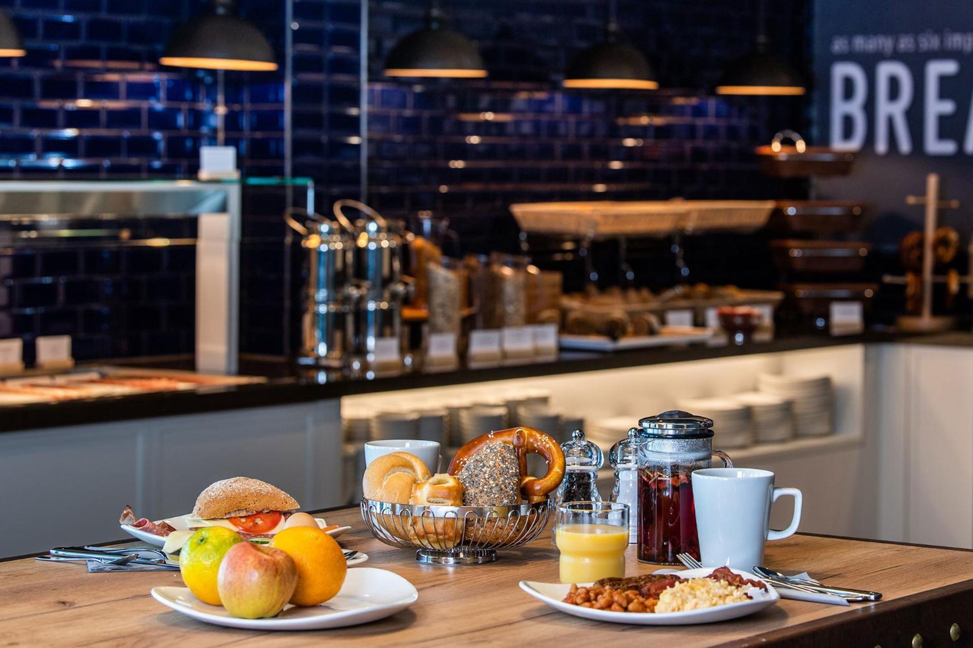 Premier Inn Duesseldorf City Centre Zewnętrze zdjęcie